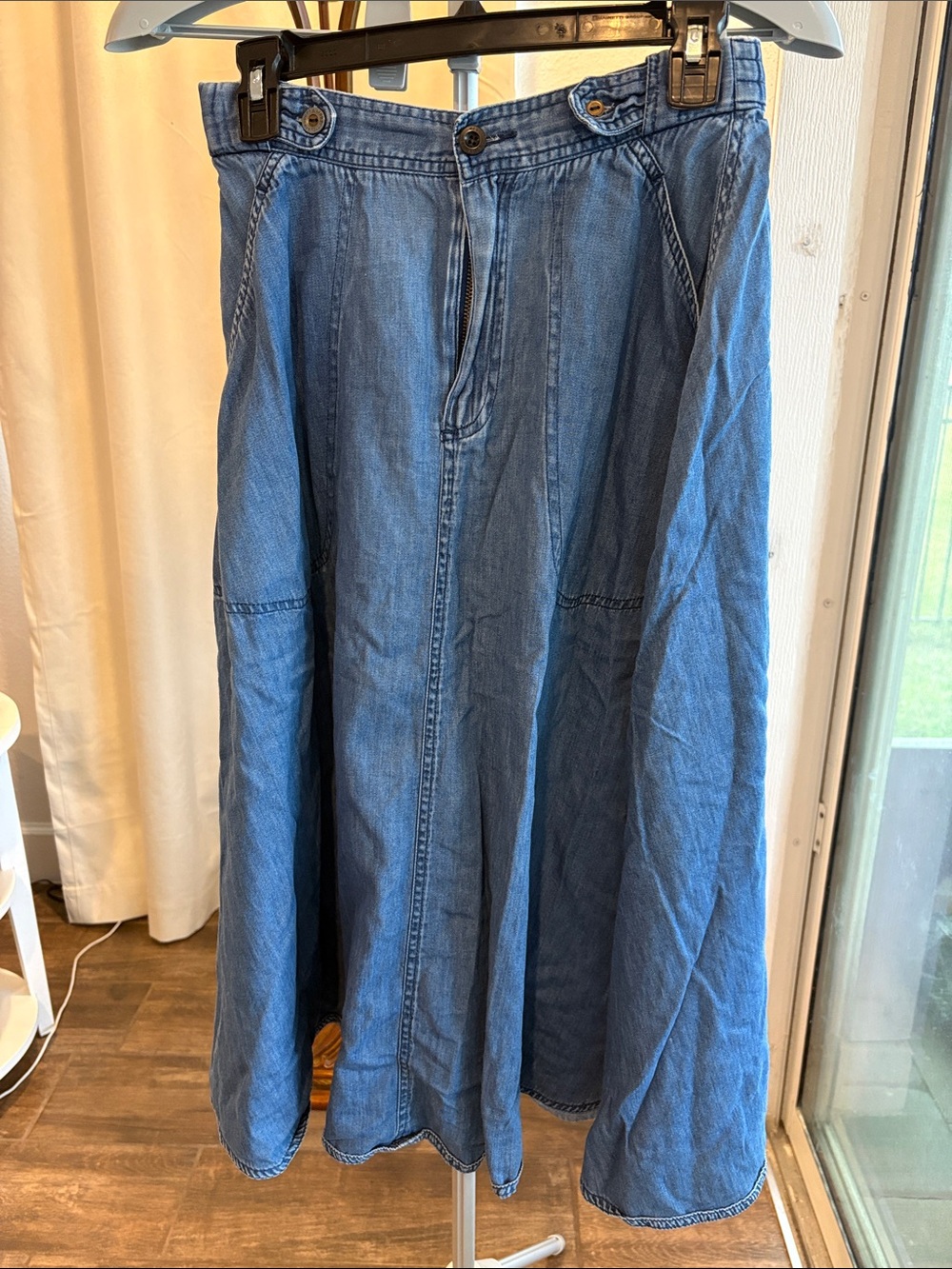 Women’s Jean Skirt in Medium Blue Denim sz 4